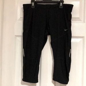 Nike Women’s Black Dri-Fit Running Capris w/Mesh